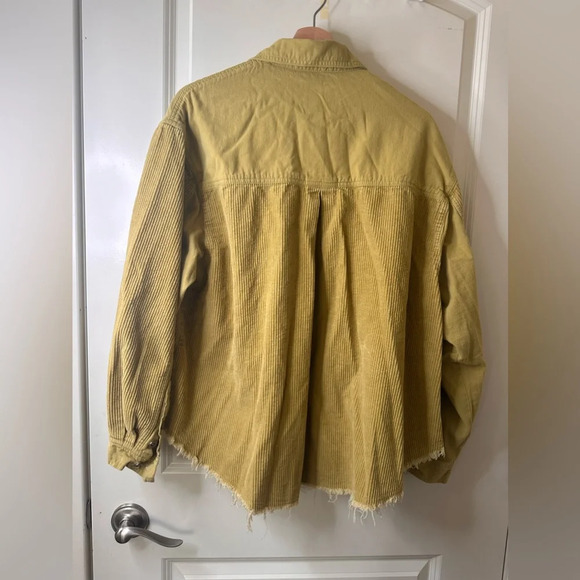 😍Oversize Crop Shacket  Small - Picture 4 of 7